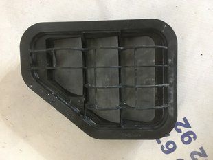 Решетка вентиляционная 5M0819465A Volkswagen Tiguan