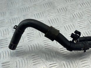 Патрубок системы охлаждения 1K0121109AK Volkswagen CC