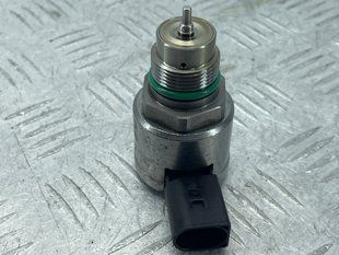 Клапан регулировки давления 04L130764C Volkswagen Tiguan