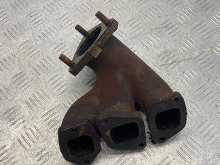 Колектор випускний 03H253032A Volkswagen Touareg