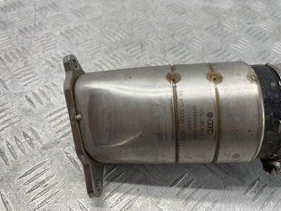 Демпфер напорного шланга интеркулера 05L131111A Audi A6