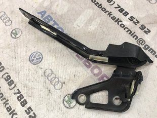 Петля капота 4L0823302 Audi Q7