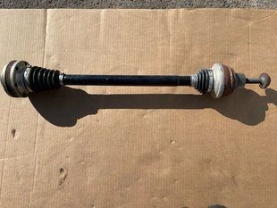 Полуось 8R0501203C Audi A7