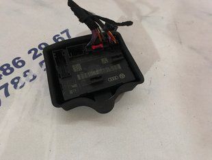 Блок керування дверей 4G8959792G Audi A6