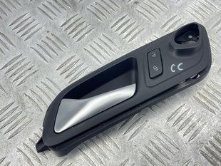 Ручка двери внутренняя 3C8837113GVAL Volkswagen CC