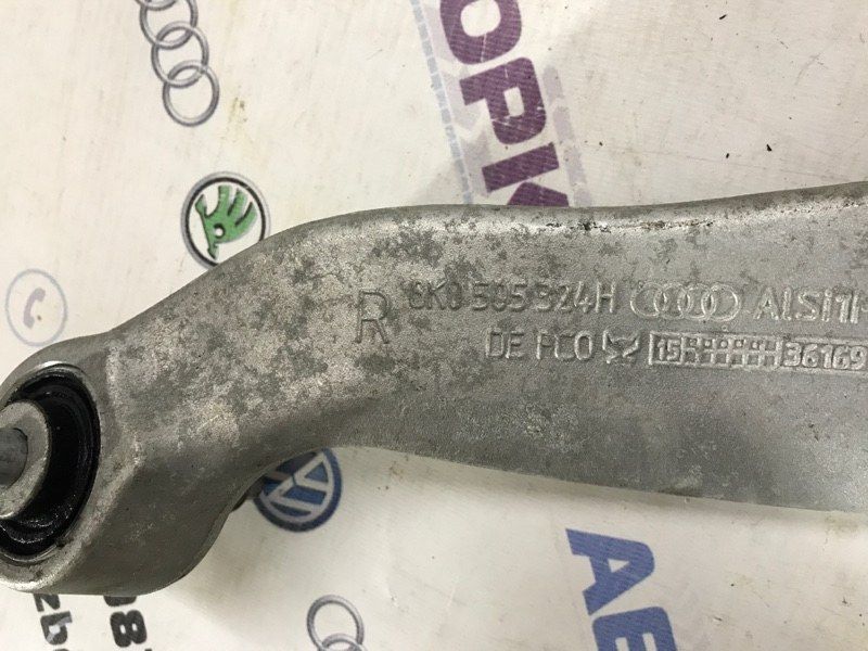 Важіль задньої підвіски поперечний верхній правий 8K0505324H Audi A6 Audi A4, Audi A4 Allroad, Audi A5, Audi A6, Audi A7, Audi A8, Audi Q5, Audi RS5, Audi RS7, Audi S4, Audi S5, Audi S6, Audi S7, Audi S8, Audi SQ5