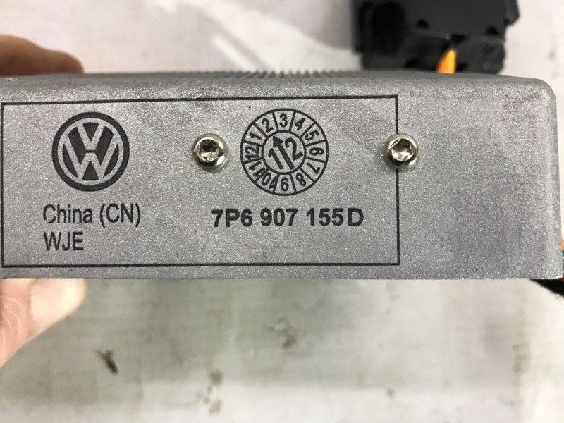 Инвертор напряжения 7P6907155D Volkswagen Touareg