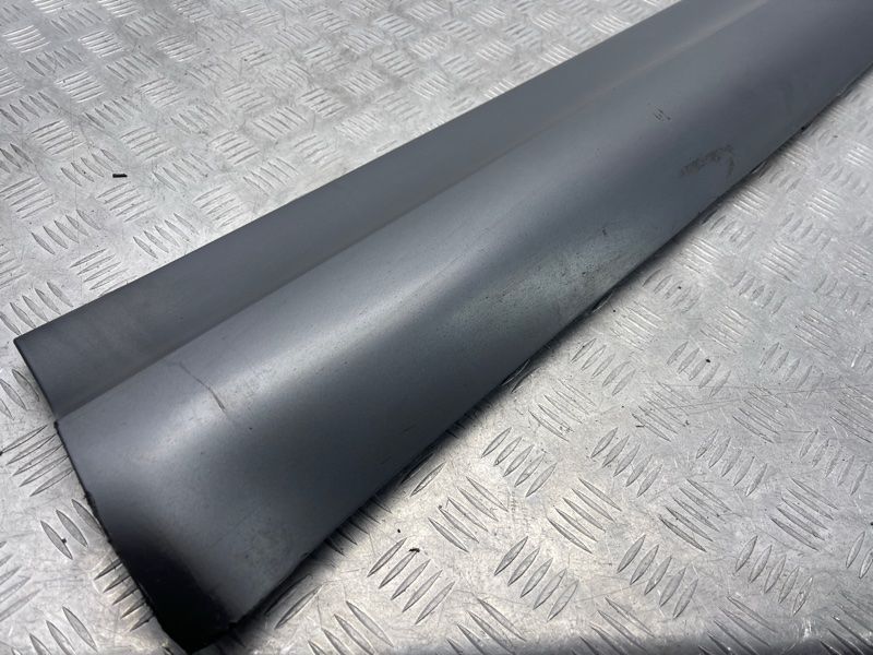 Накладка дверей передня права 4L0853960H1RR Audi Q7 Audi Q7