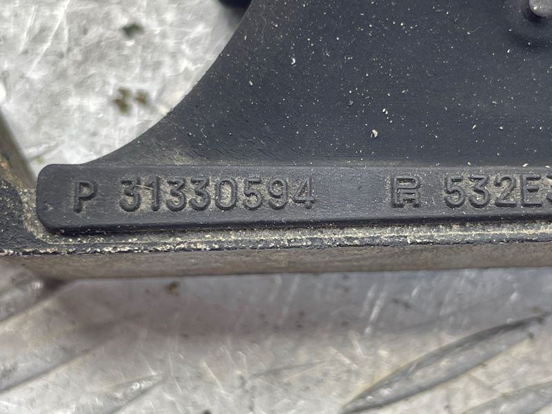 Опора двигуна ліва 31330594 Volvo XC90 Volvo S60, Volvo S90, Volvo V60, Volvo V60 Cross Country, Volvo V90, Volvo V90 Cross Country, Volvo XC60, Volvo XC90
