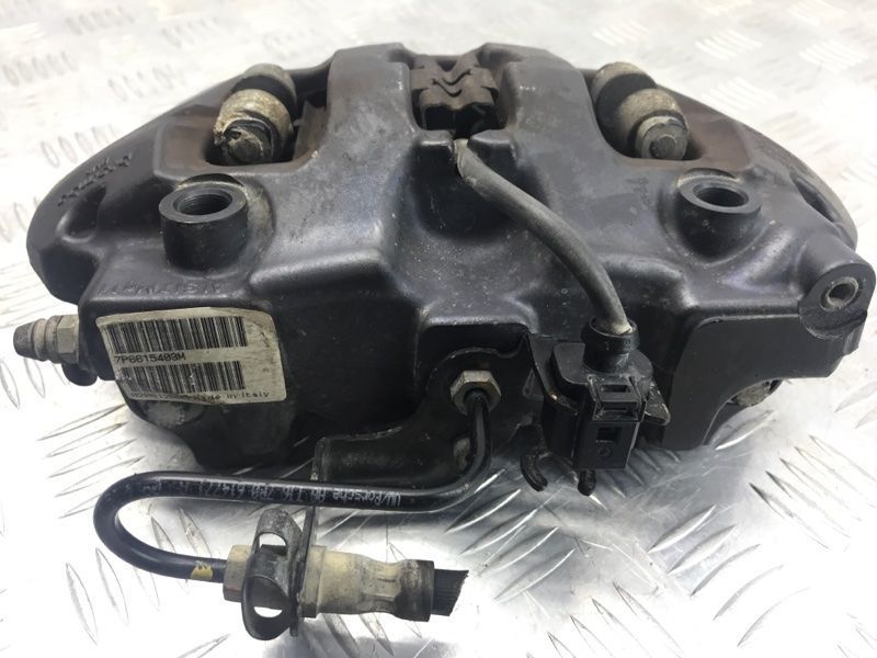 Суппорт тормозной 7P6615423D Volkswagen Touareg