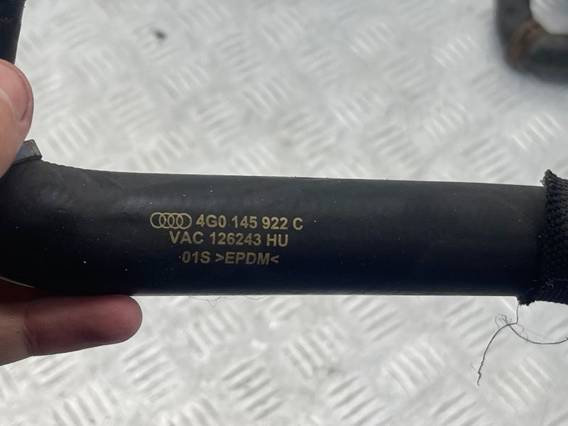 Шланг системи охолодження 4G0145922C Audi A6