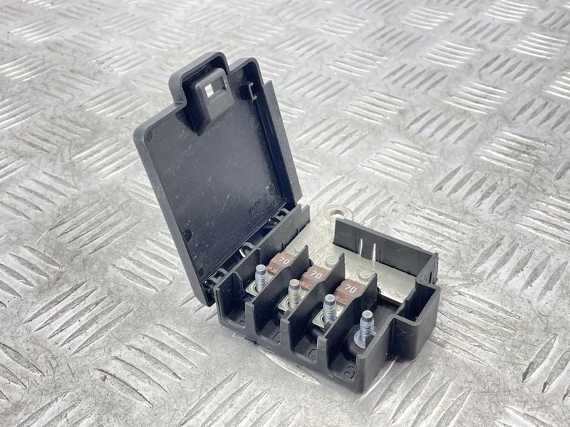 Блок предохранителей 4M0941824AN Audi Q7