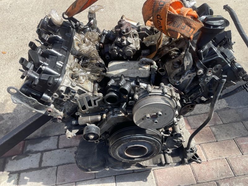 Двигун 059100037C Audi A4 Allroad