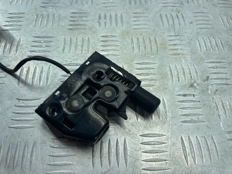 Замок капота 4G0823509C Audi A7