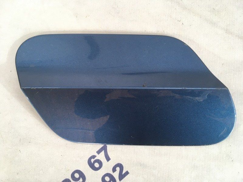 Корпус лючка кришки паливного бака в зборі 17A809909A Volkswagen Jetta