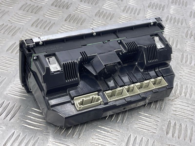Панель керування клімат-контролем 4L0820043AP Audi Q7