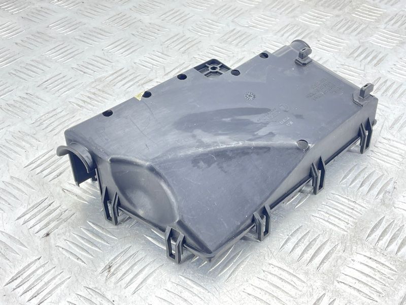 Кришка блоку запобіжників av6t14a142ab Ford Escape