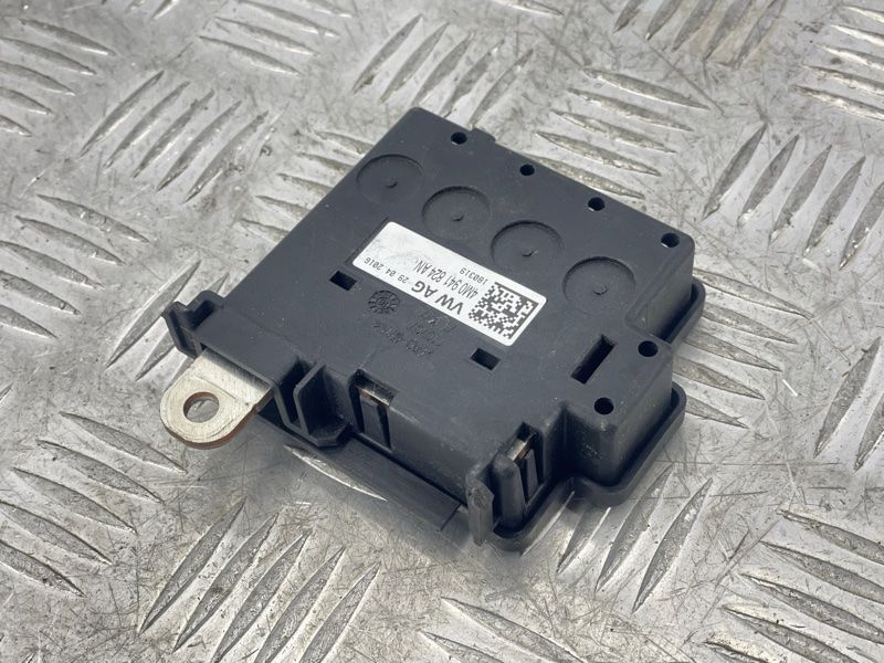 Блок предохранителей 4M0941824AN Audi Q7