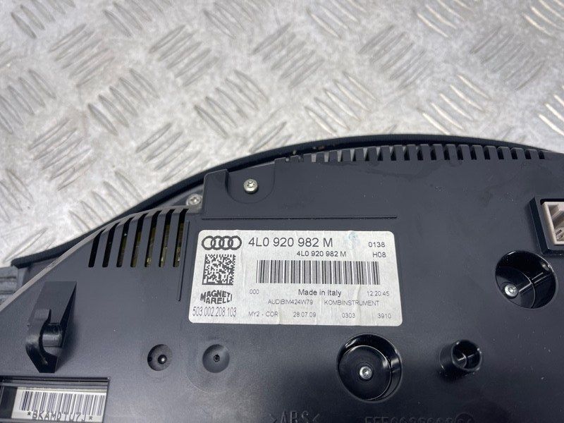 Комбінація приладів 4L0920982M Audi Q7