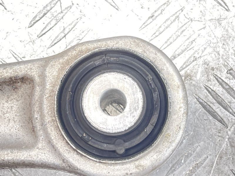 Рычаг передней подвески несущий нижний правый 80A407156 Audi Q5 Audi Q5, Audi Q5 Sportback, Audi SQ5