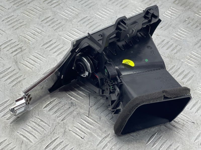 Дефлектор воздуховода 4G1820901E6PS Audi A6