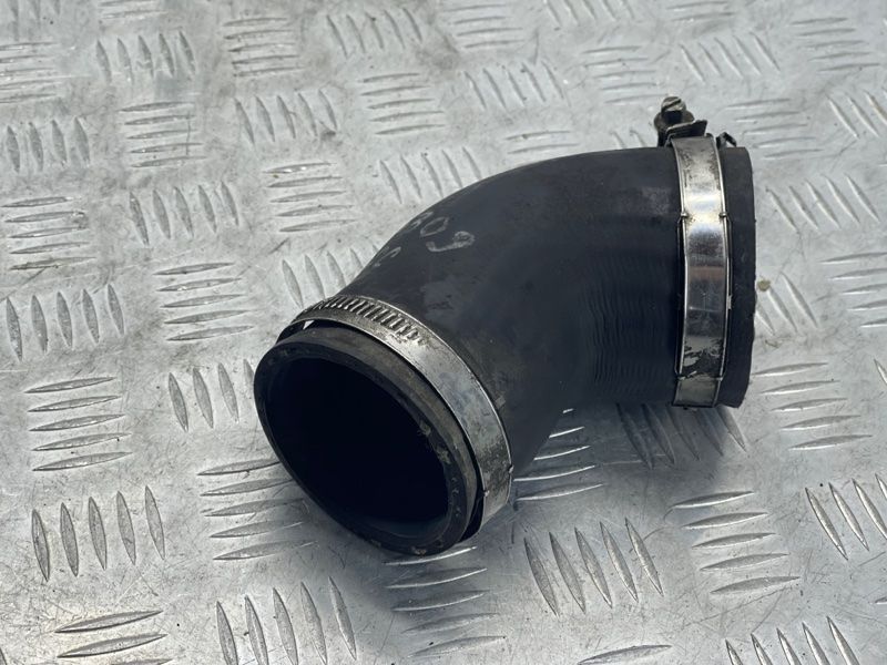 Патрубок интеркулера 1K0145838AG Volkswagen CC