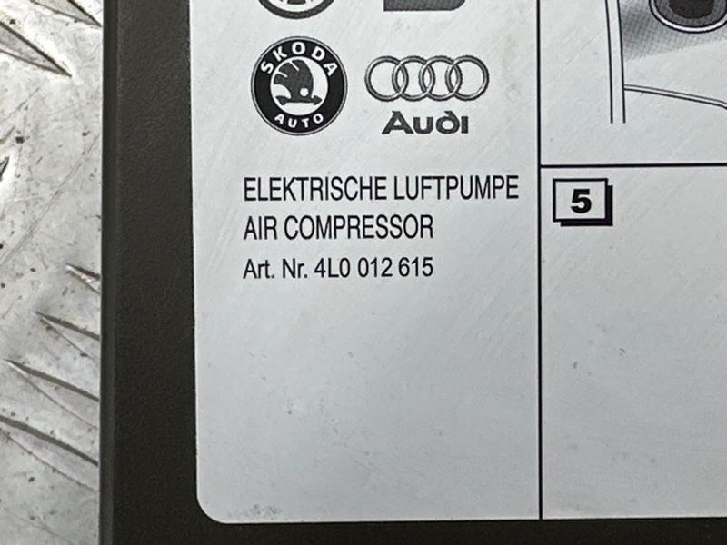 Компрессор автомобильный для подкачки колес 4L0012615 Audi Q7