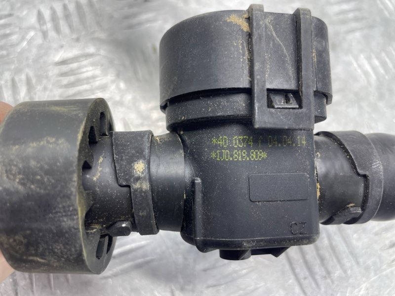 Шланг ОР з клапаном 7P6122157E Volkswagen Touareg