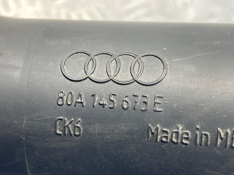 Патрубок интеркулера 80A145673E Audi Q5