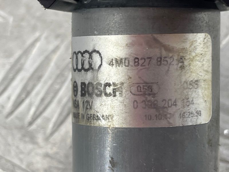 Привідний блок кришки багажника 4M0827852A Audi Q7