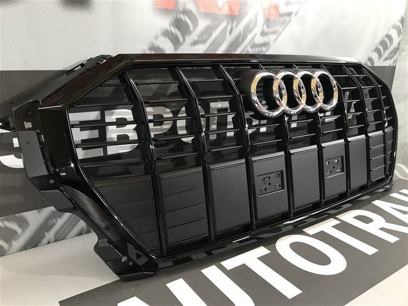 Решітка радіатора 83A853651BCKA Audi Q3