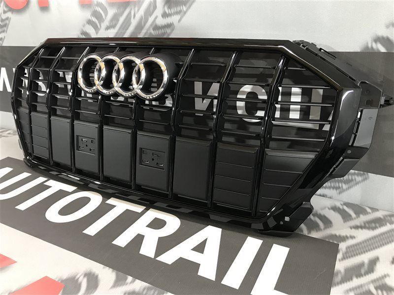 Решітка радіатора 83A853651BCKA Audi Q3