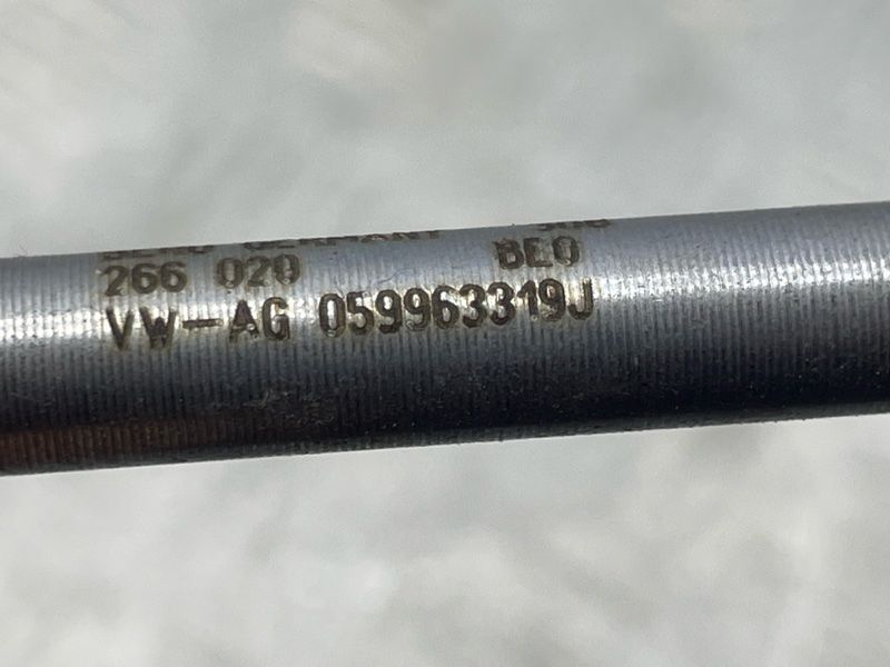 Свічка розжарювання 059963319J Audi Q7 Audi A3, Audi A6, Audi A7, Audi A8, Audi Q5, Audi Q7, Volkswagen Beetle, Volkswagen Golf, Volkswagen Jetta, Volkswagen Touareg