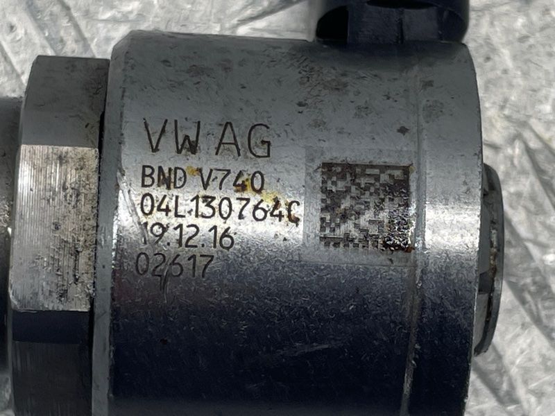 Клапан регулировки давления 04L130764C Volkswagen Tiguan