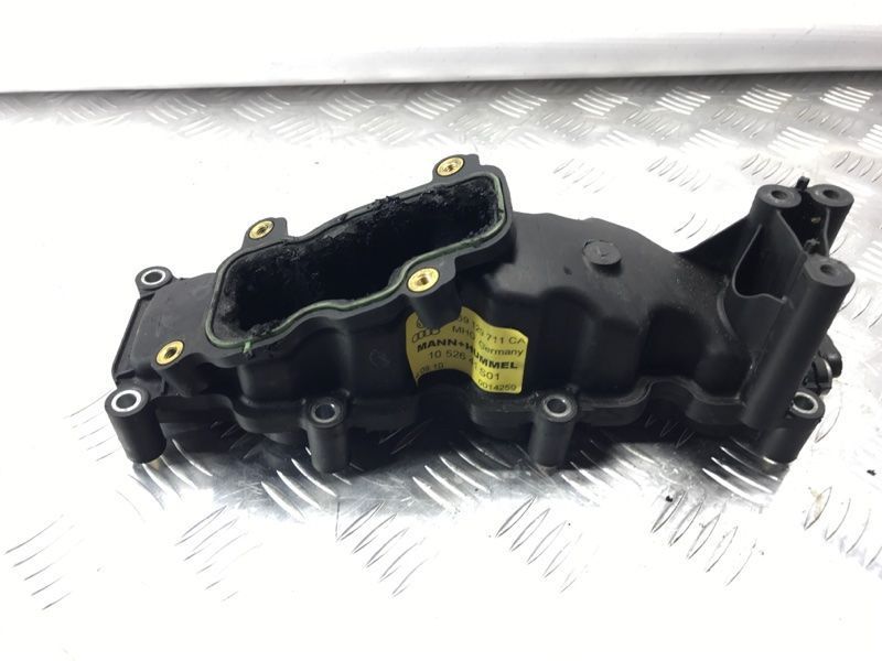 Коллектор впускной 059129711CA Audi Q7