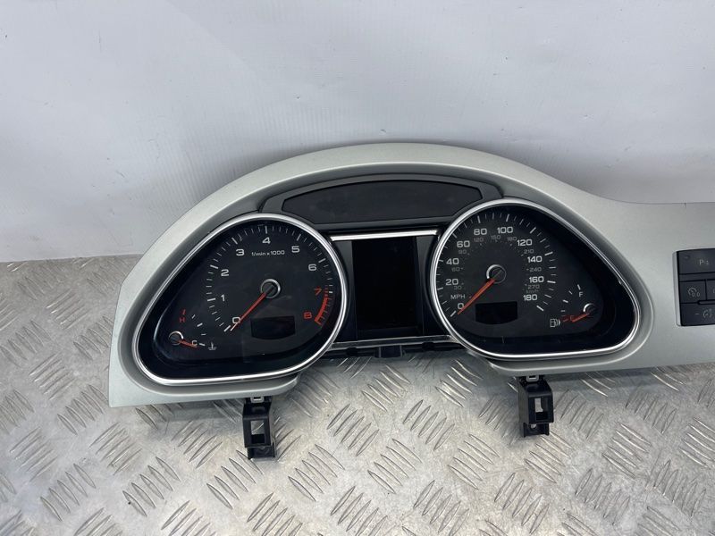 Комбінація приладів 4L0920982M Audi Q7