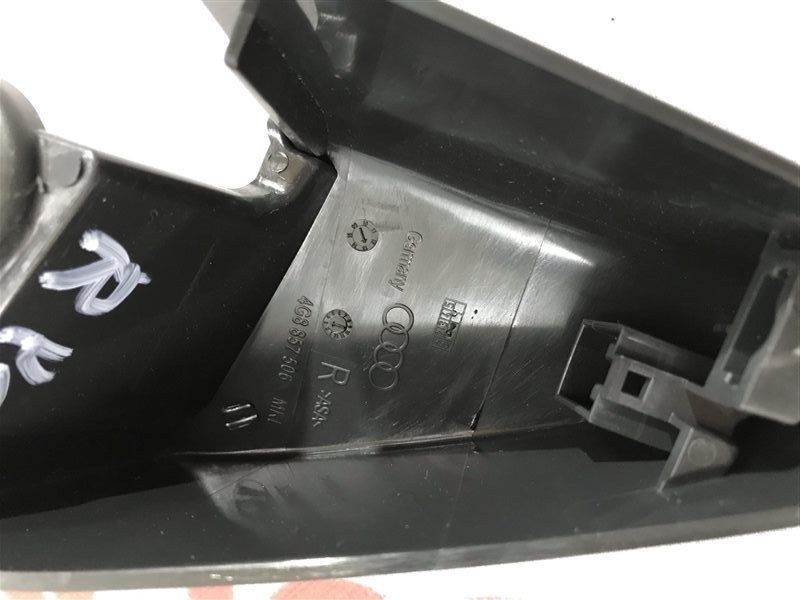 Угловая накладка зеркала двери внутренняя 4G88575064PK Audi A7