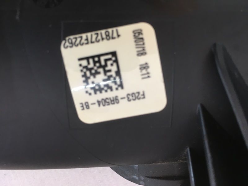 Патрубок f2g39r504be Ford Edge