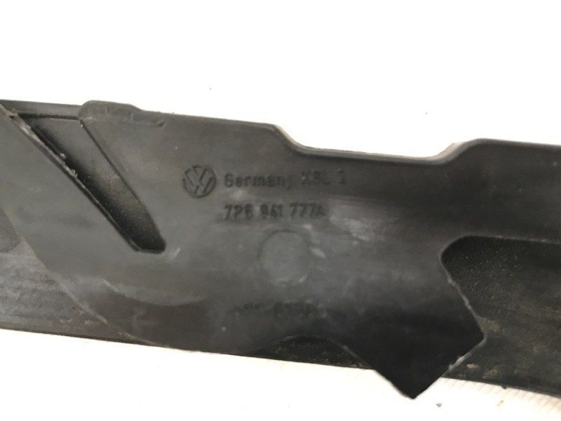 Накладка фари 7P6941777A Volkswagen Touareg
