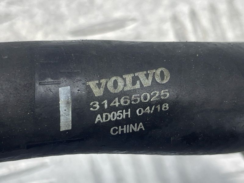 Шланг системы охлаждения 31465025 Volvo XC60
