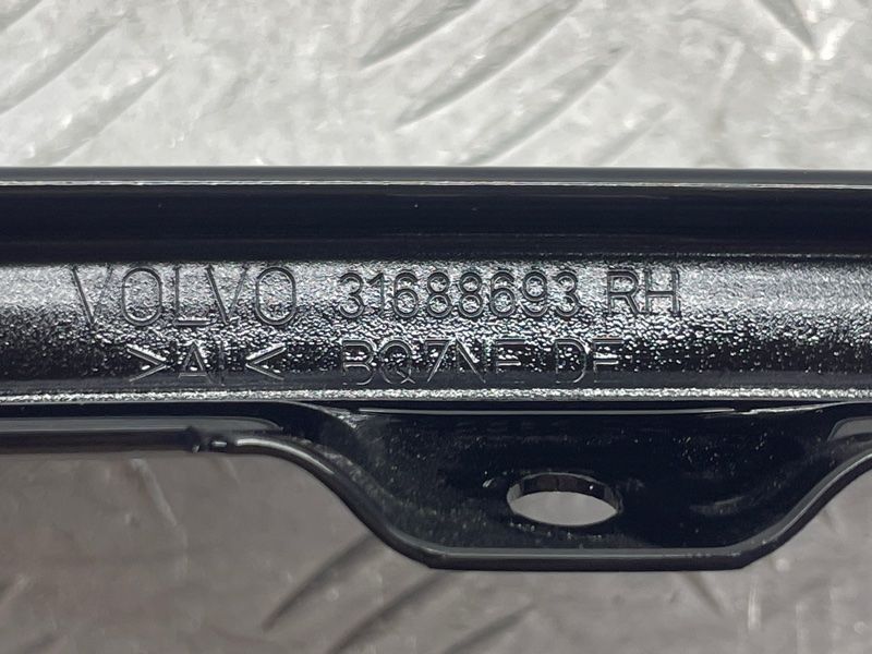Накладка двери 31688693 Volvo XC90