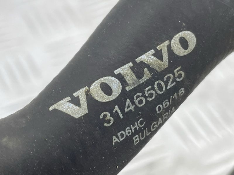 Шланг системи охолодження 31465025 Volvo XC90