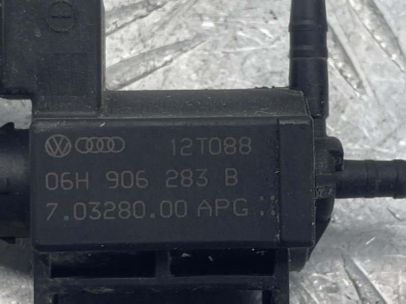 Клапан 06H906283B Audi A4