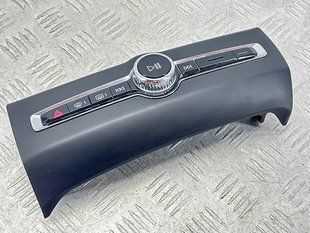 Панель управления обогревом и мультимедиа 31398845 Volvo XC60