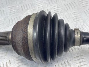 Піввісь 7L0407271E Volkswagen Touareg