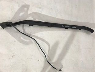 Захисний молдинг правий 7P6827712 Volkswagen Touareg Volkswagen Touareg