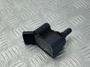 Катушка зажигания 06J905110F Volkswagen Passat