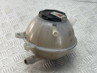 Розширювальний бачок 80A121405Q Audi Q5