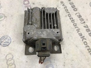 Блок управления топливным насосом 7P0906093 Volkswagen Touareg