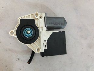 Мотор склопідйомника 3C8959702 Volkswagen CC